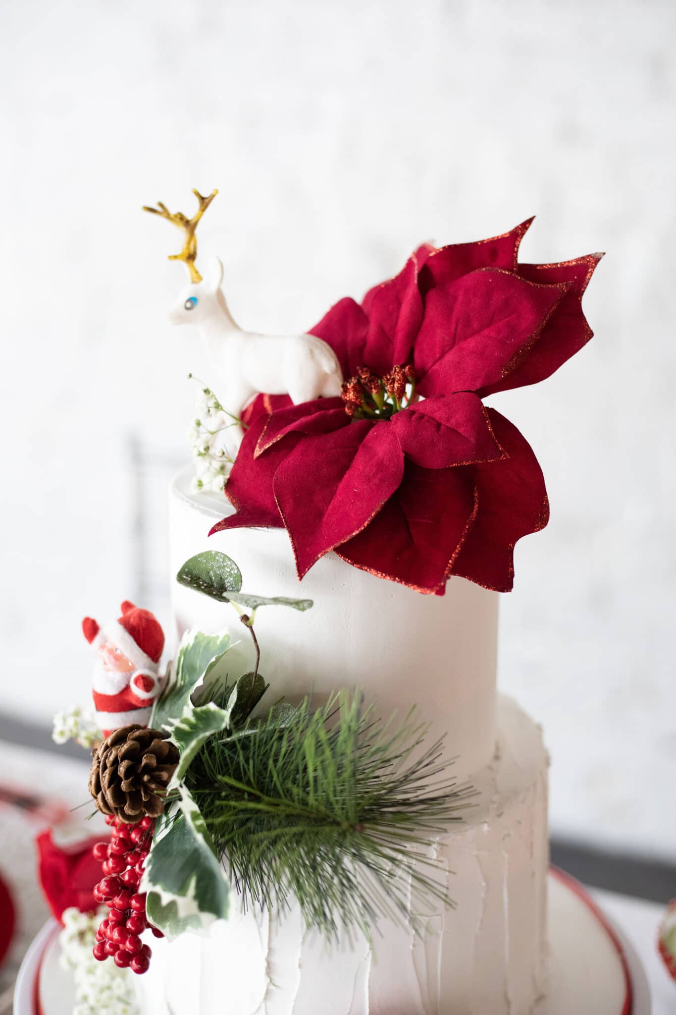 red christmas wedding cake