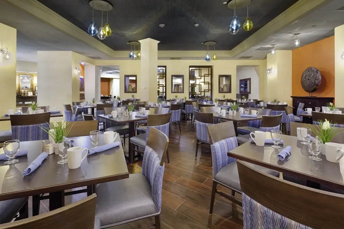 DoubleTree by Hilton – Orlando Downtown
