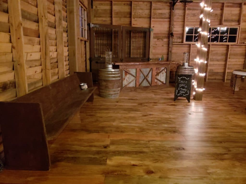 TrueHeart-Ranch-Wooden indoor decor inside the barn venue