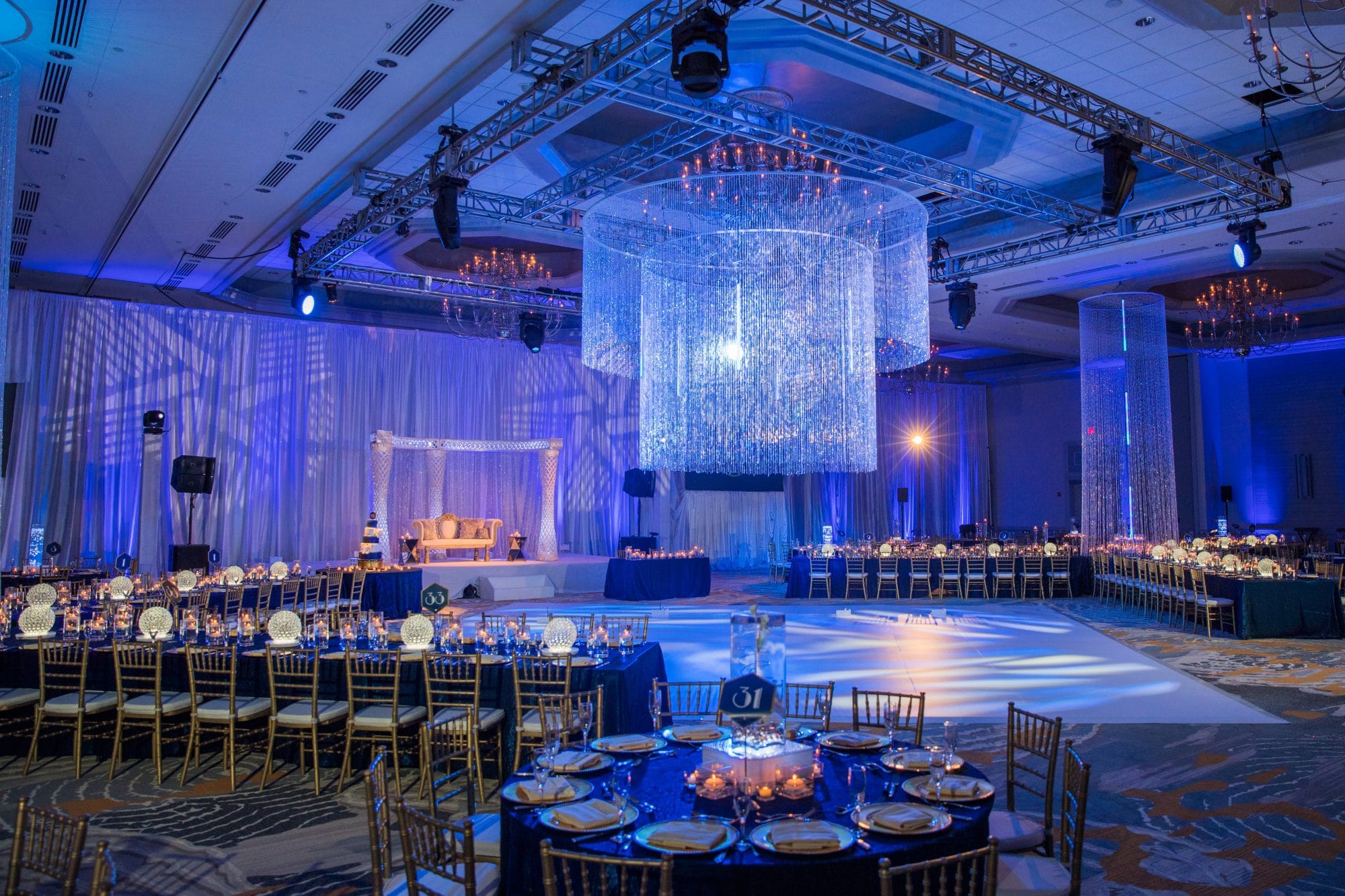 Hilton Daytona Beach Oceanfront Resort - grand reception hall with stunning chandelier