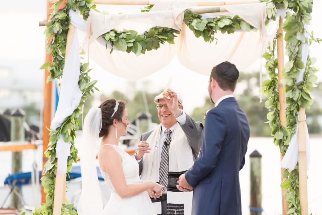 Rabbi Olshansky - sweet moment during wedding ceremony
