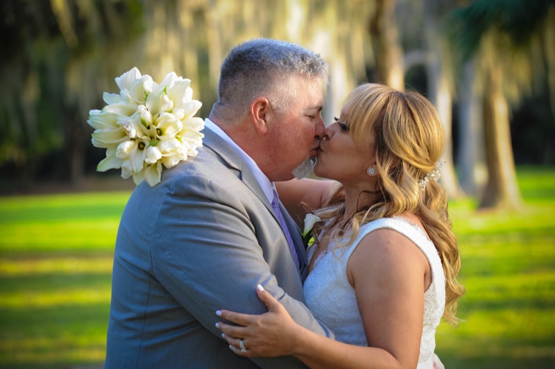 Chris Gillyard Photography- bride and groom outside kissing 
