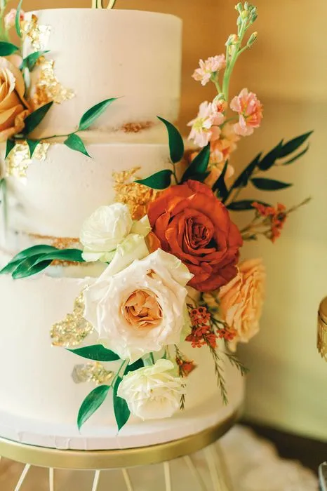 wedding cake at Granville Farms