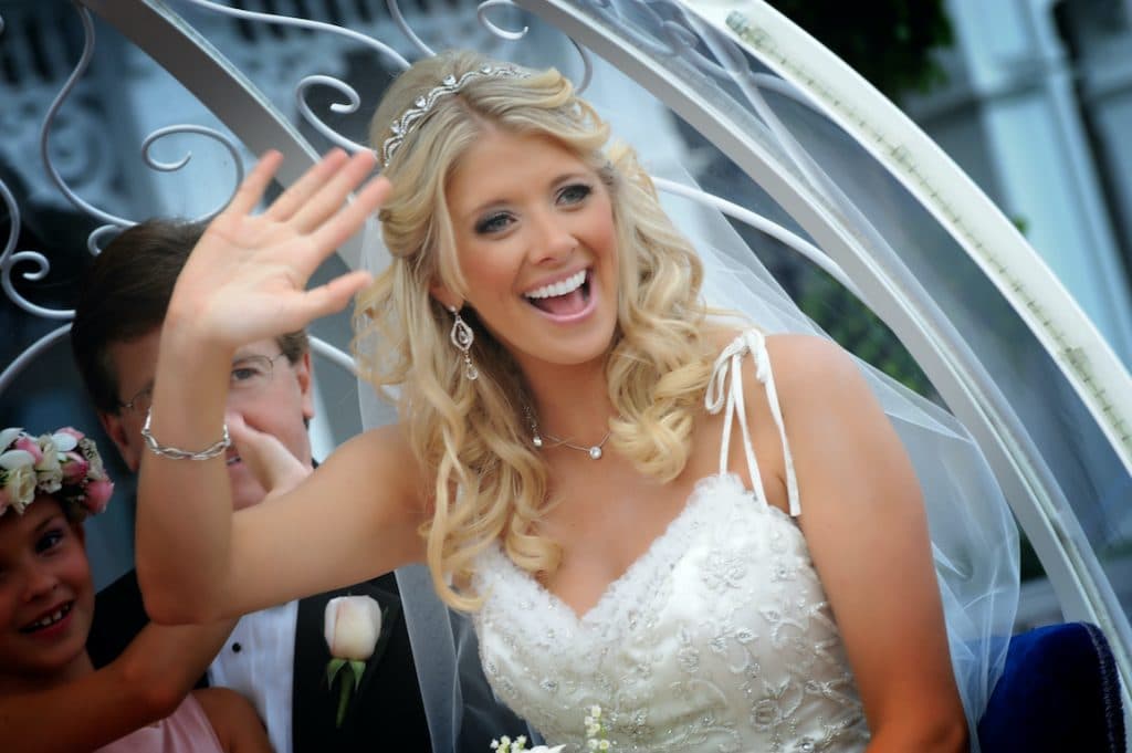 Beauté-Spécialé-Bride waving
