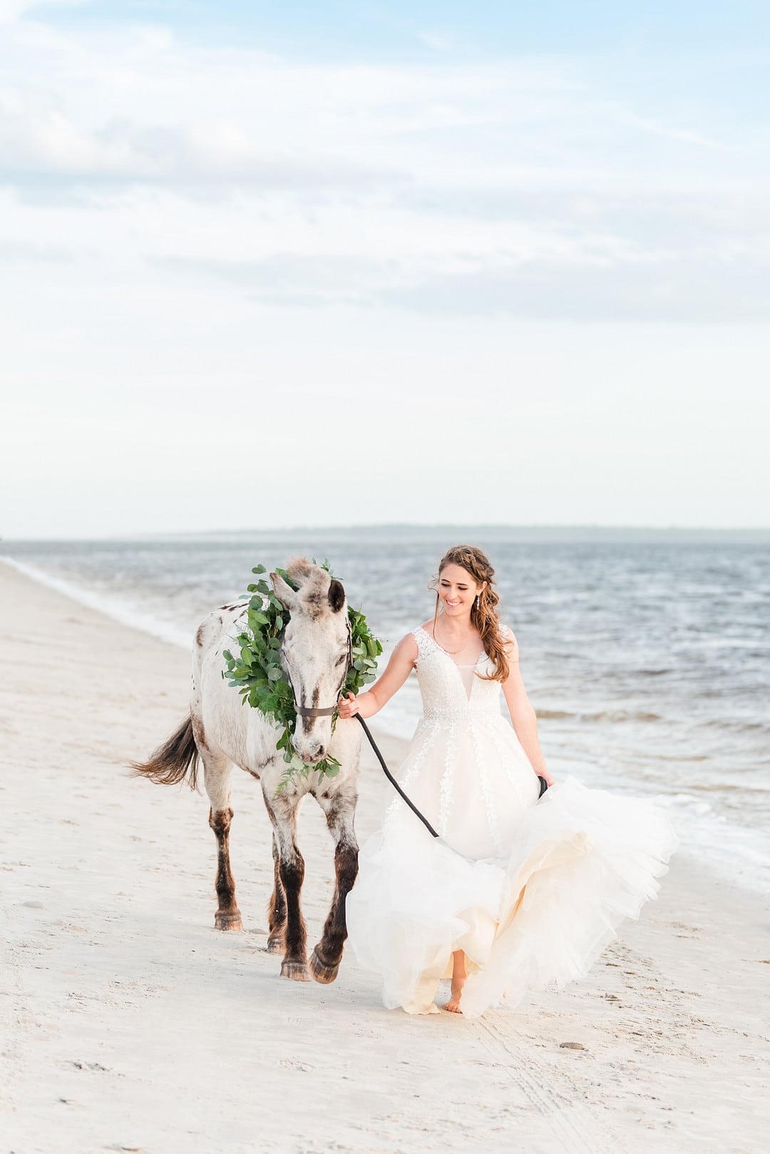 Romantic, Spring Styled Wedding with Horses on the Beach_Christine Austin Photography_©christineaustinphotography_2021_RomanticBeachStyledShoot_Horses_70_low