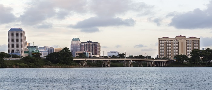 orlando skyline with water in front