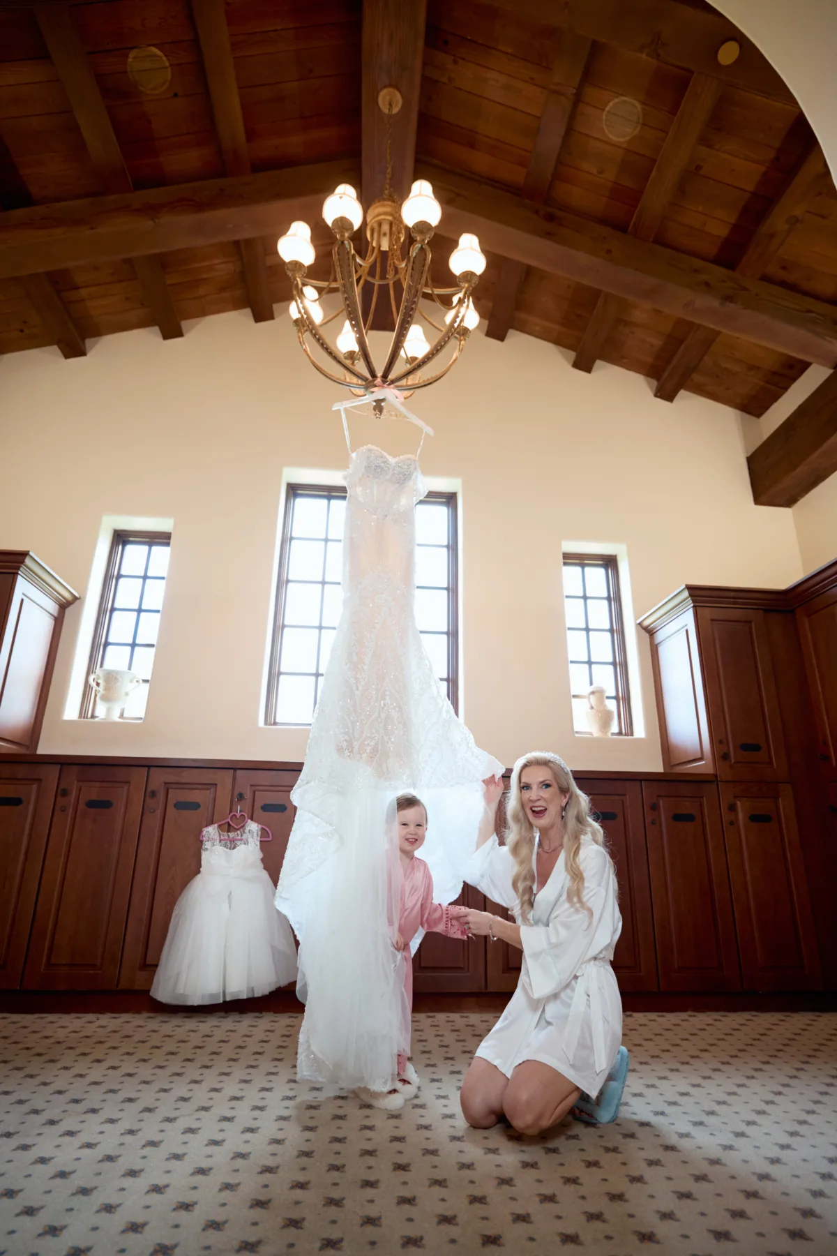 Bride and daughter Getting ready at bella Colina