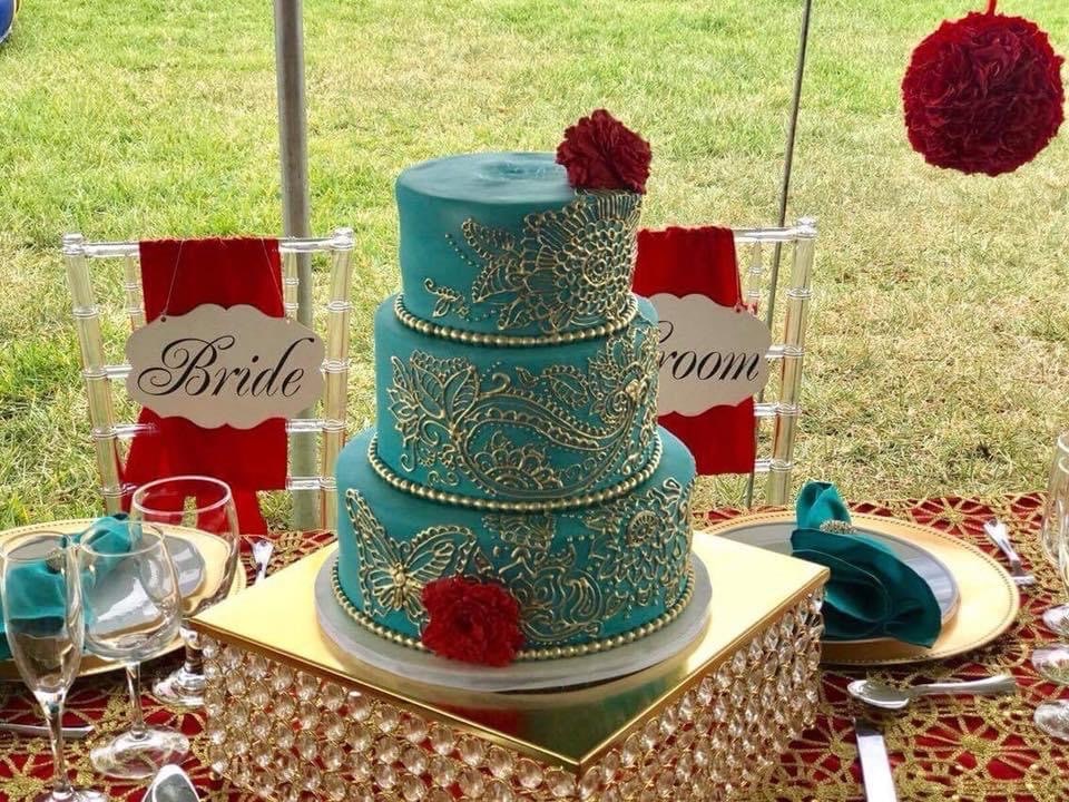 blue three tiered cake by I heart cakes by Yari