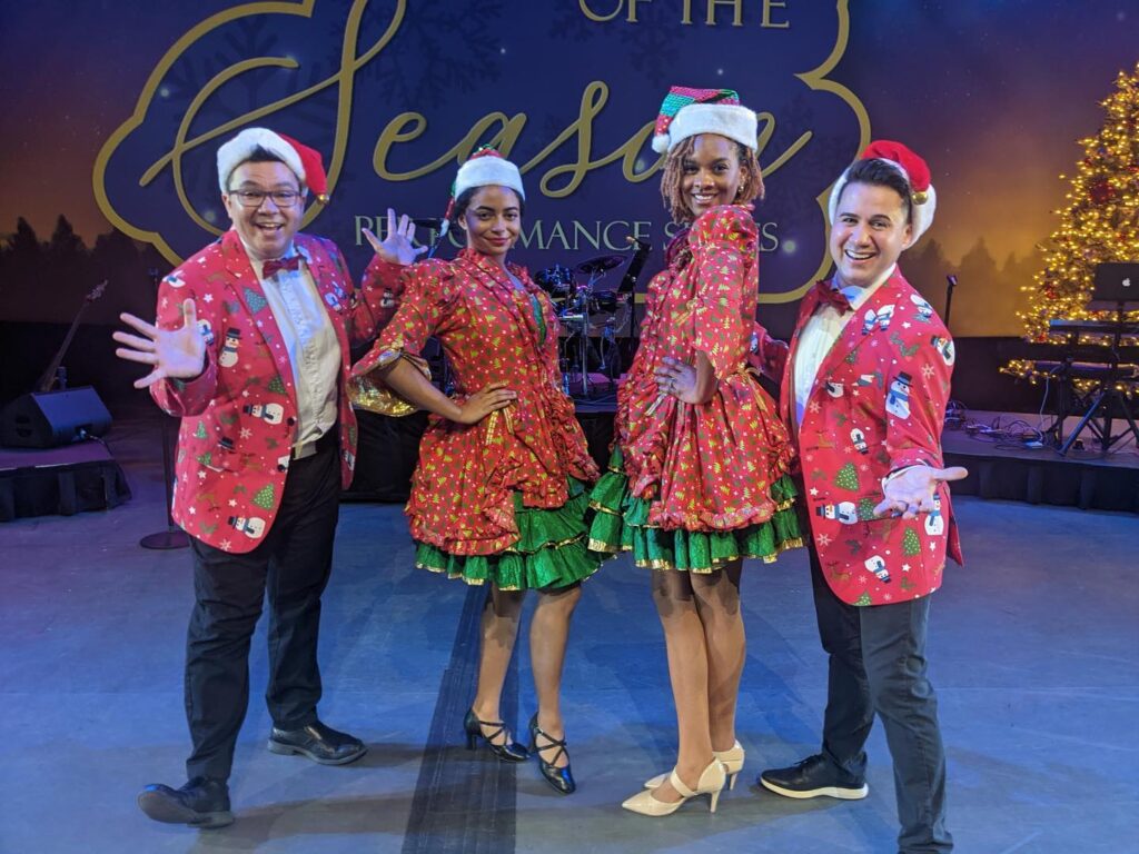 holiday singers from Entertainment Central Productions