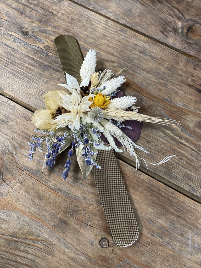 beachy flowers with lavender blooms by Stems in Bloom