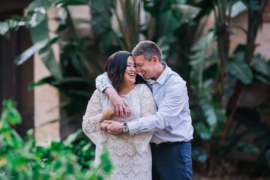 engagement photos shot by Daylin Lavoy photography