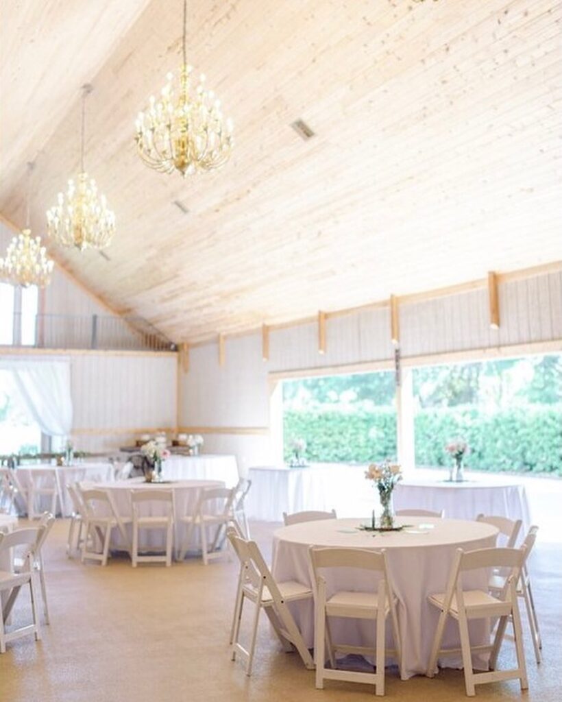wedding reception rounds set for event at October Oaks Farm