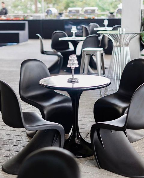 black and white modern tables and chairs in monochromatic style by Bubble Design Rentals Orlando
