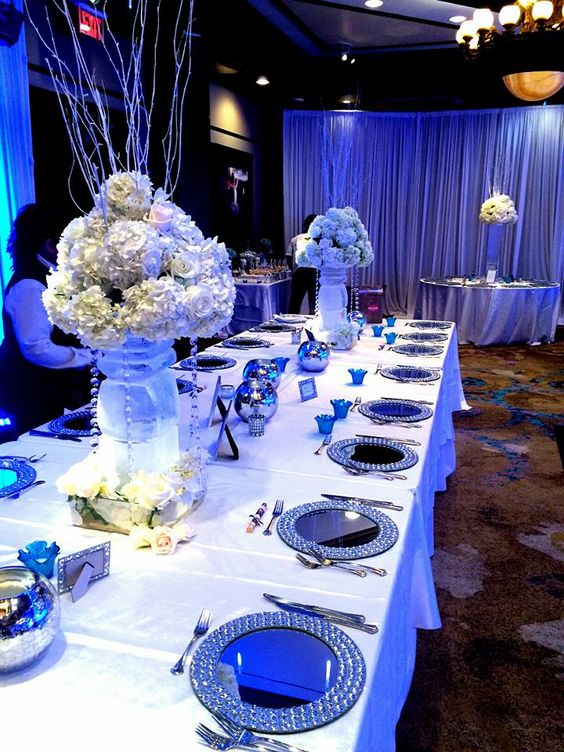 ice centerpiece vases carved by Ice Pro