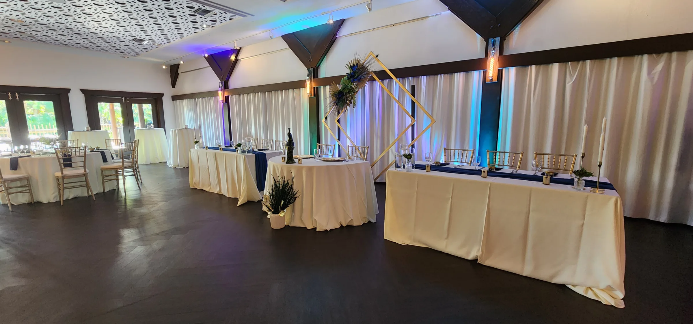 Head Table