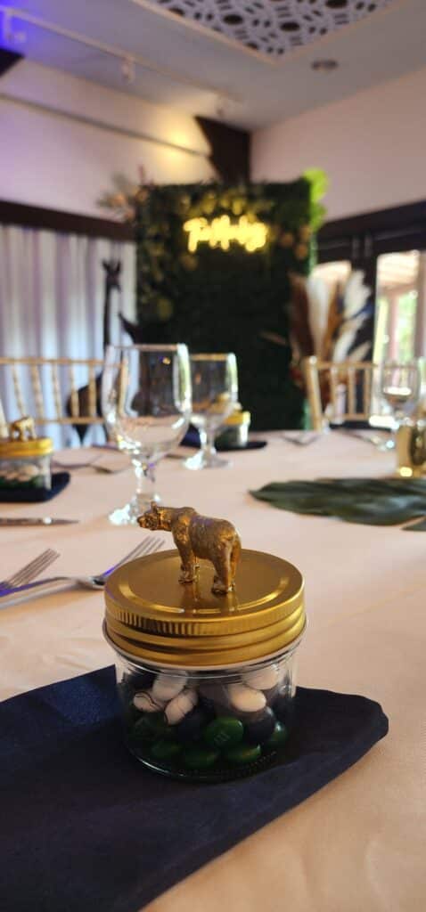 table set up, wedding favors, Brevard Zoo, Orlando, FL