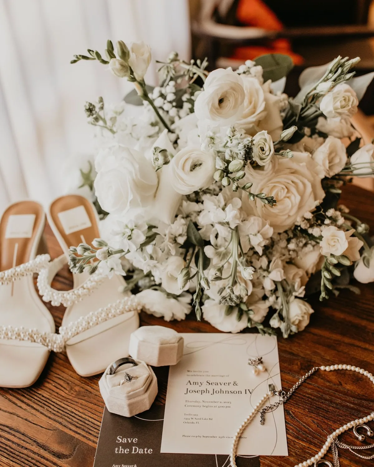 Atmospheres Floral and Decor