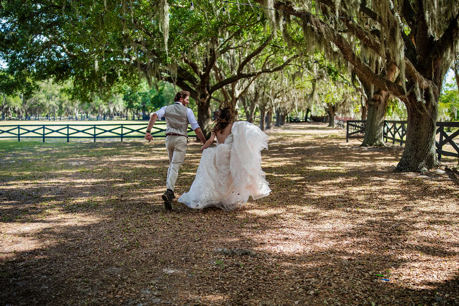 3F1A4219 - Organic Wedding Inspiration for Your Central Florida Wedding 3F1A4219