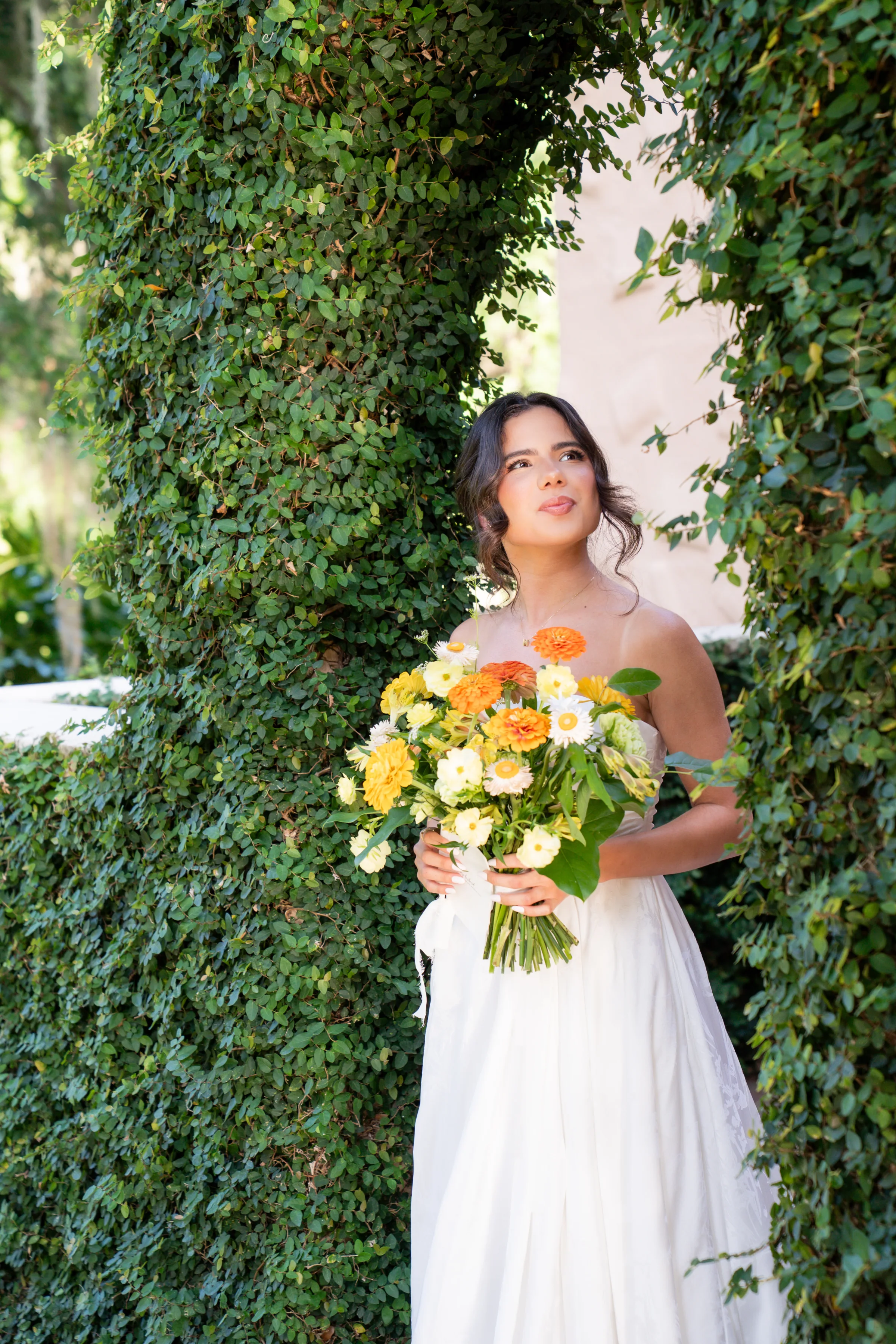 Colorful Mediterranean Wedding Inspiration Eterna Estate13 1 - Colorful Mediterranean Wedding Inspiration at Eterna Estate Colorful Mediterranean Wedding Inspiration Eterna Estate13 1