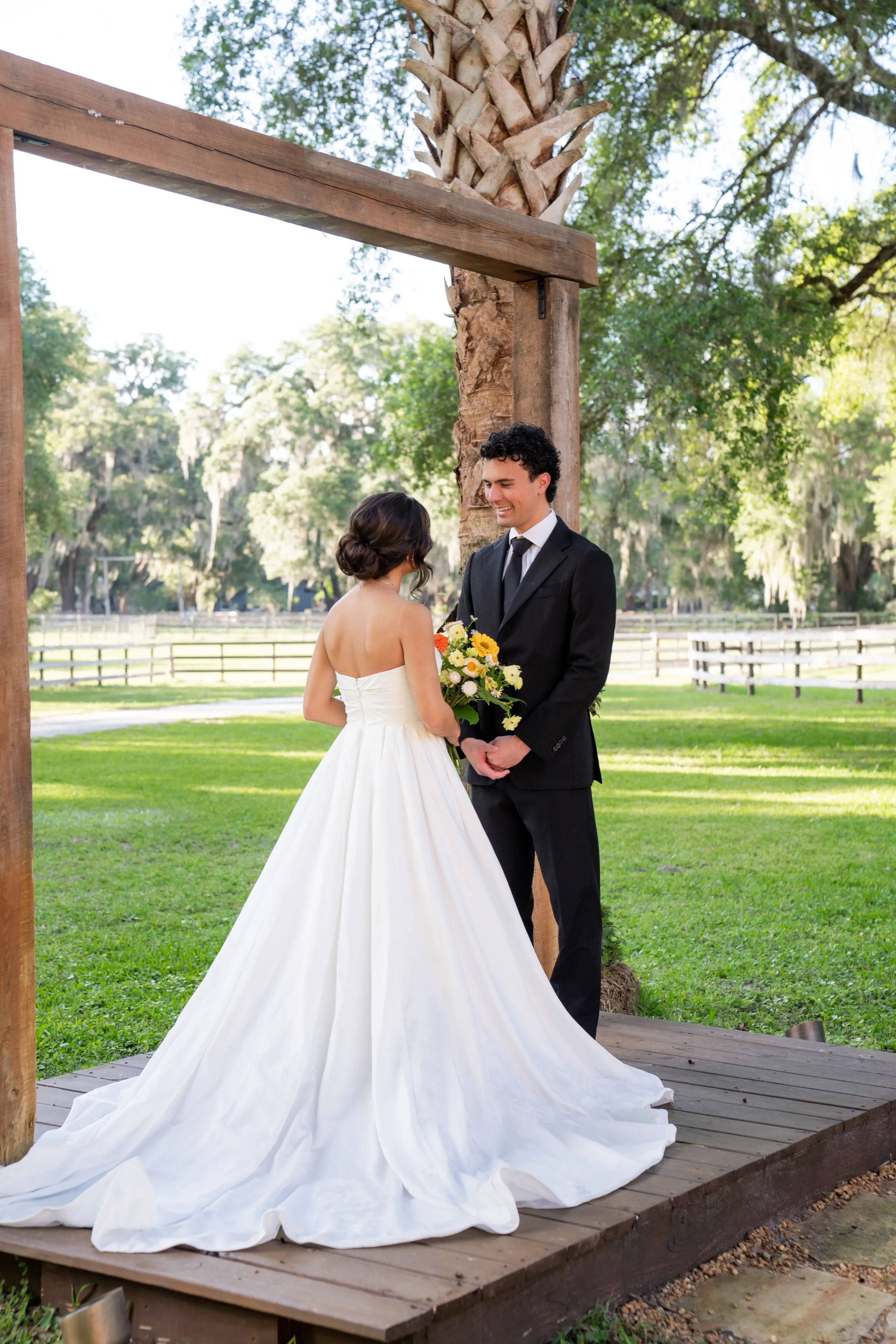 Colorful Mediterranean Wedding Inspiration Eterna Estate15 1 - Colorful Mediterranean Wedding Inspiration at Eterna Estate Colorful Mediterranean Wedding Inspiration Eterna Estate15 1