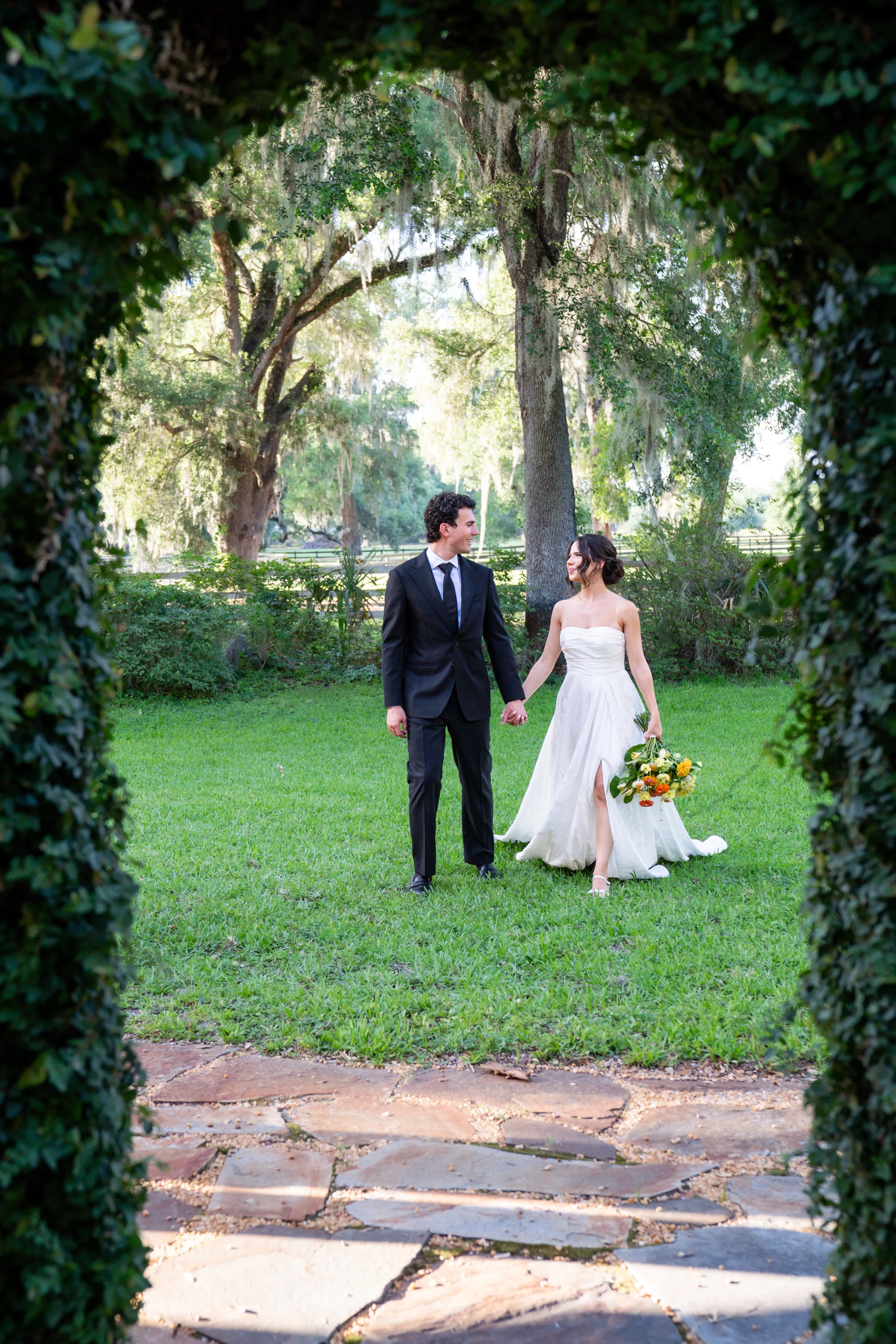 Colorful Mediterranean Wedding Inspiration Eterna Estate24 1 - Colorful Mediterranean Wedding Inspiration at Eterna Estate Colorful Mediterranean Wedding Inspiration Eterna Estate24 1