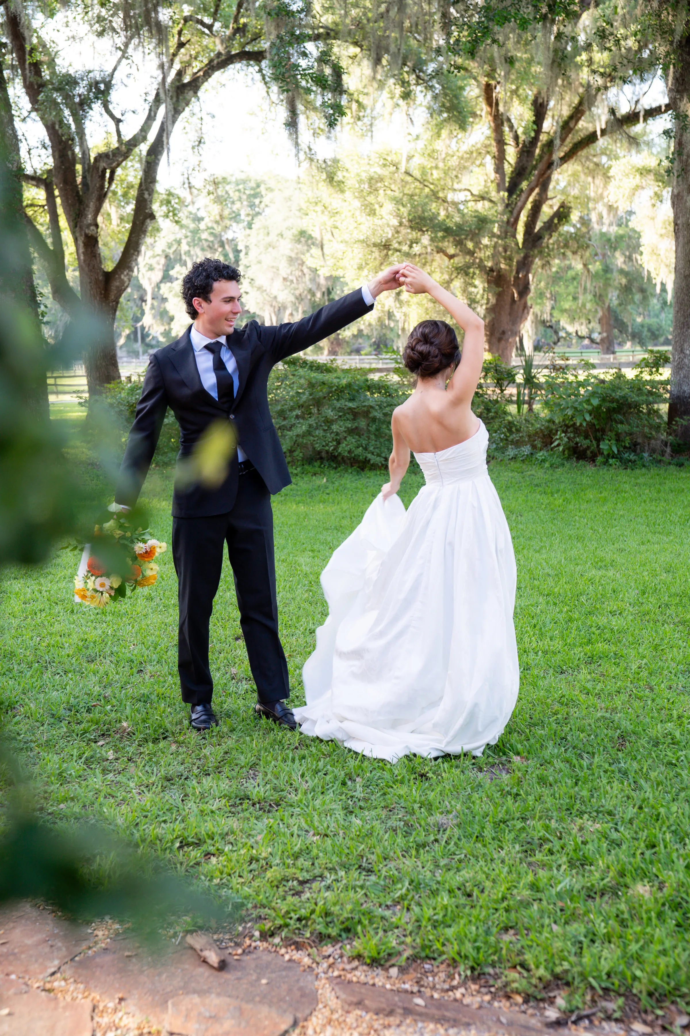 Colorful Mediterranean Wedding Inspiration Eterna Estate25 1 - Colorful Mediterranean Wedding Inspiration at Eterna Estate Colorful Mediterranean Wedding Inspiration Eterna Estate25 1
