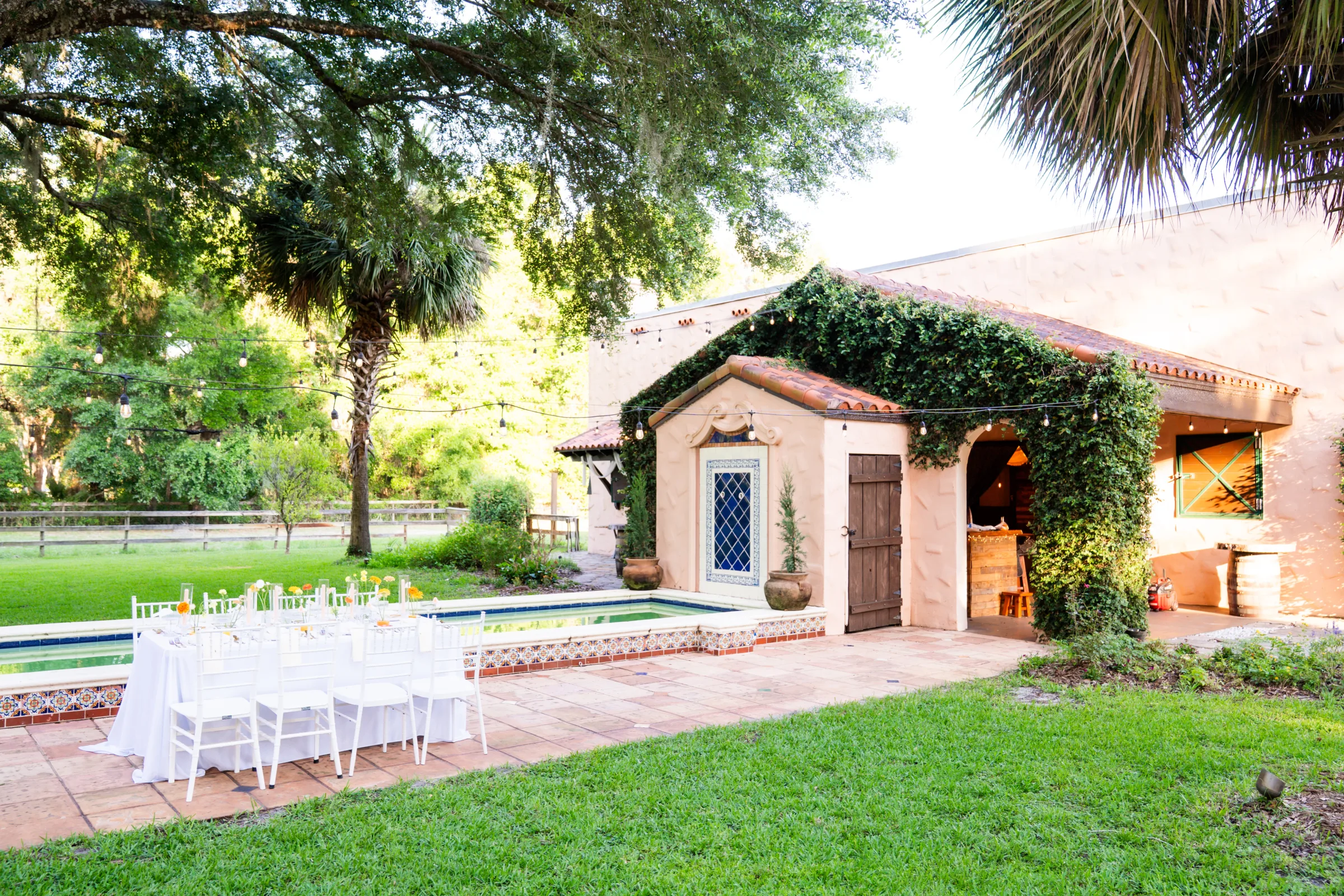 Colorful Mediterranean Wedding Inspiration Eterna Estate34 - Colorful Mediterranean Wedding Inspiration at Eterna Estate Colorful Mediterranean Wedding Inspiration Eterna Estate34