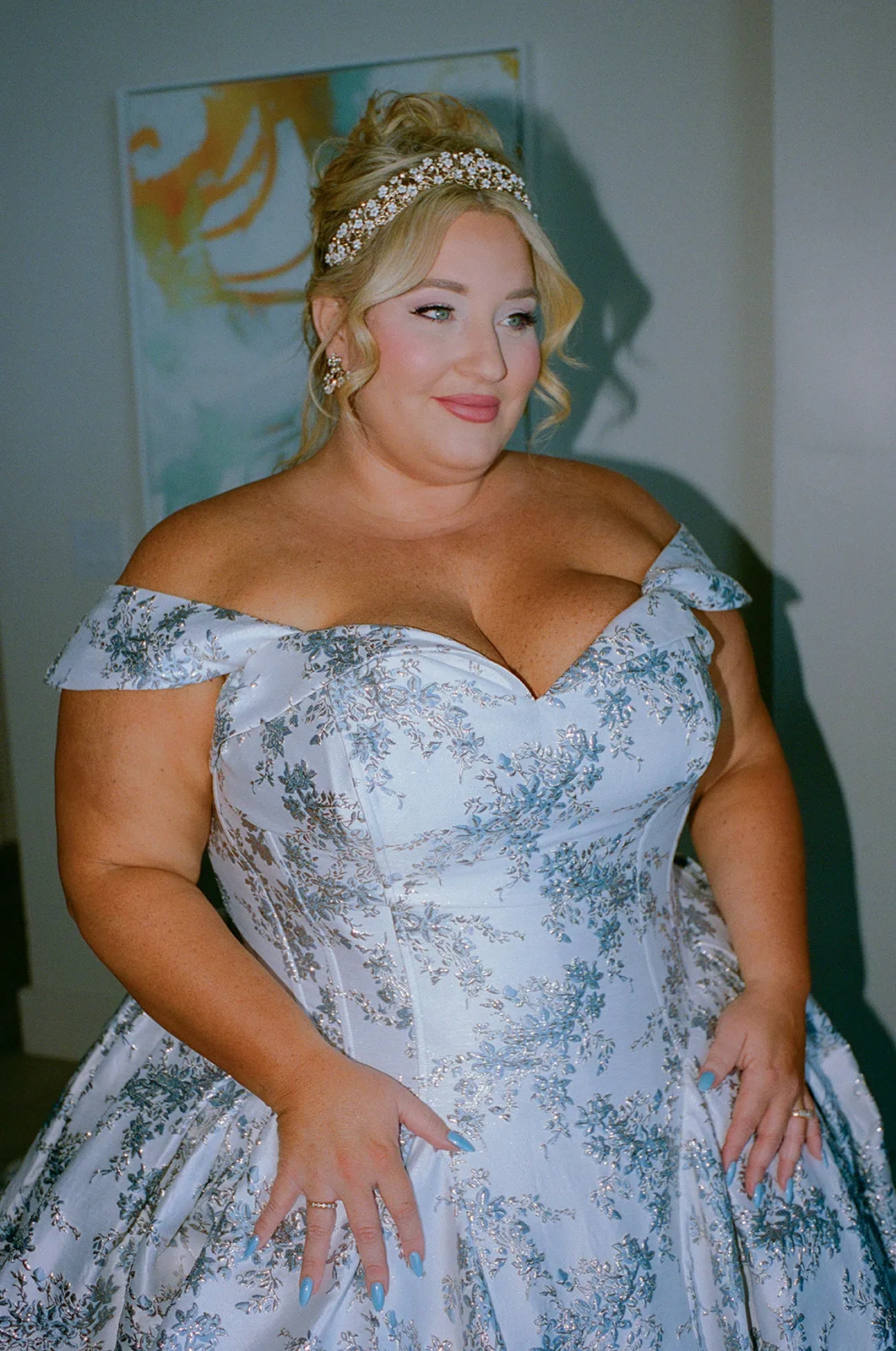 BB GR 041 - Romantic Blush and Blue Daytona Beach Wedding Bride ready for her wedding with a spray tan