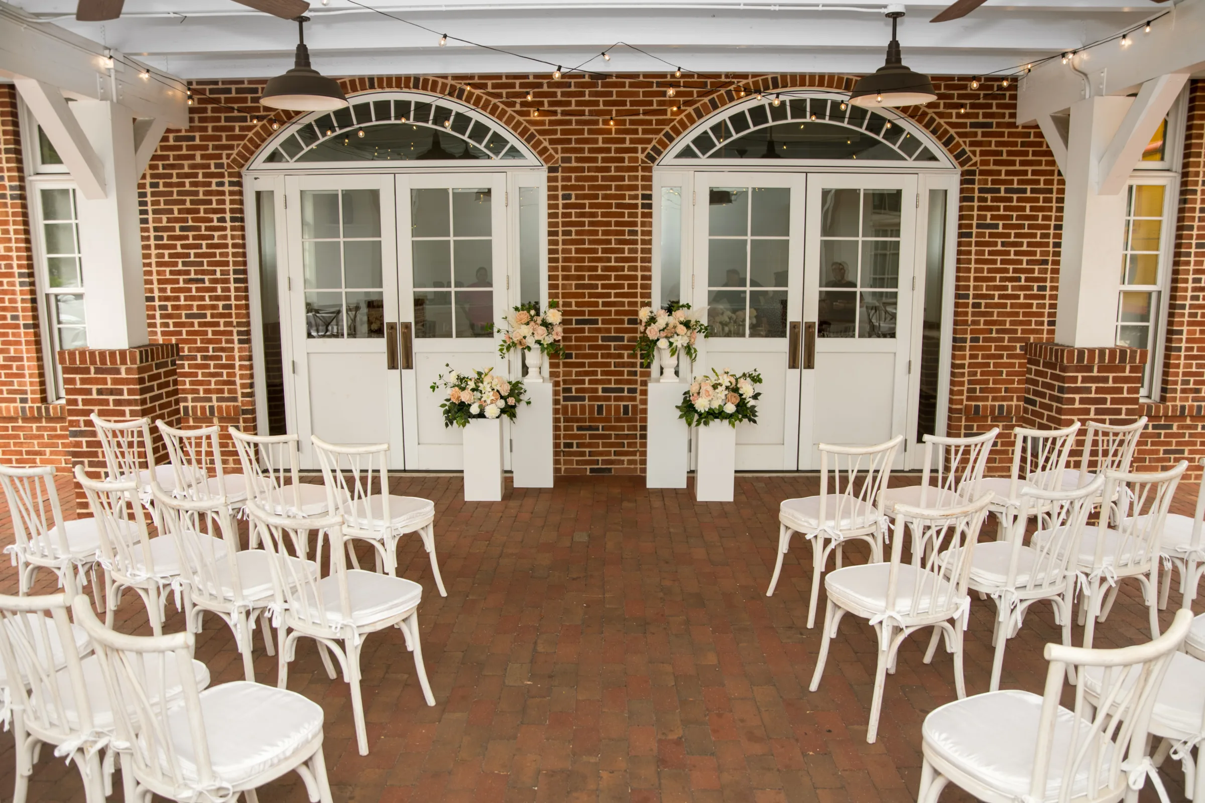 classic romantic wedding inspiration1 - Classic Romantic Wedding Inspiration at Heller Hall in Winter Garden classic romantic wedding inspiration1