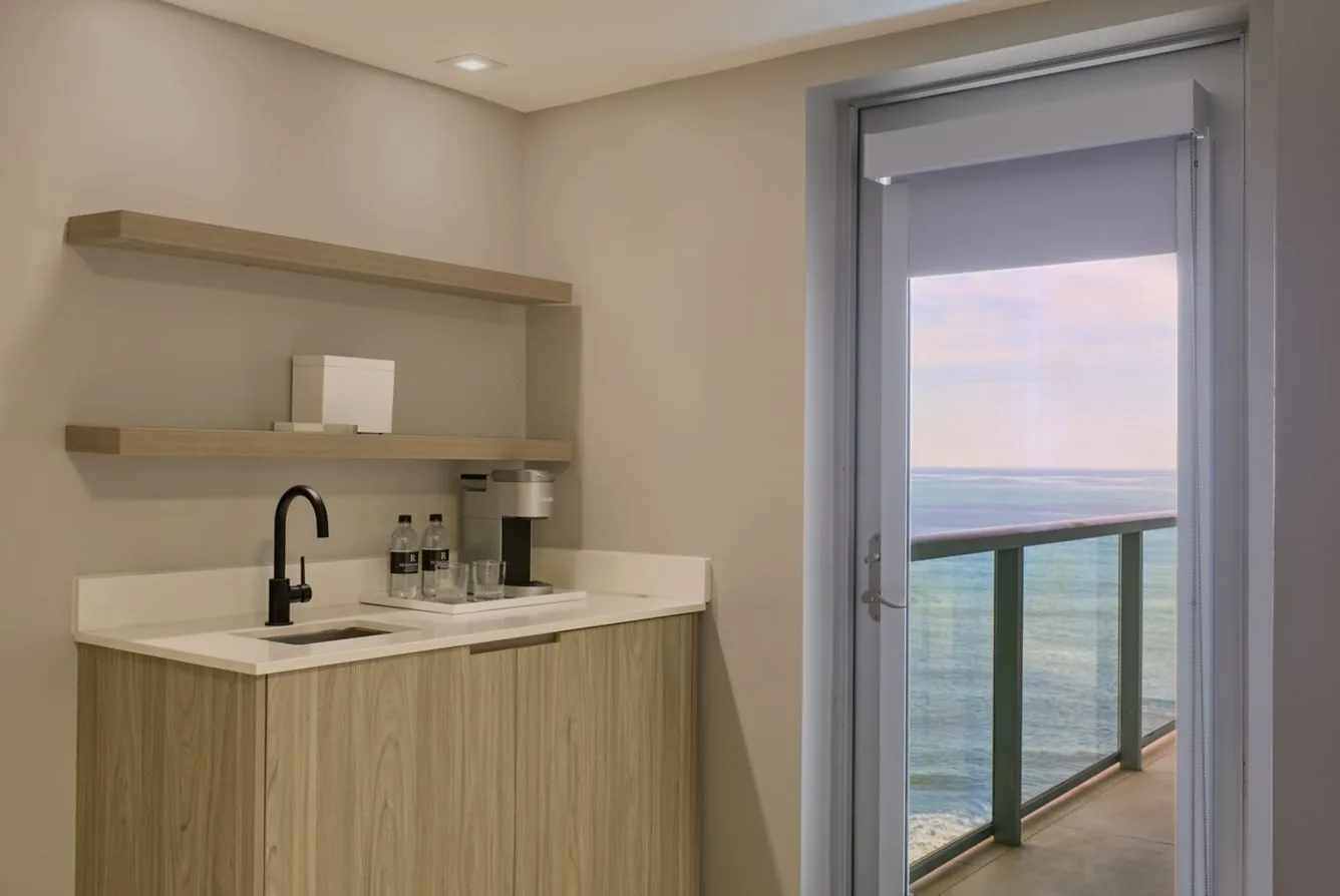 renaissance-daytona-oceanfront-hotel-659cfbb9