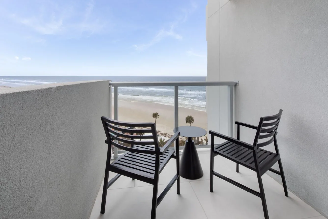 renaissance-daytona-oceanfront-hotel-775bf6c4