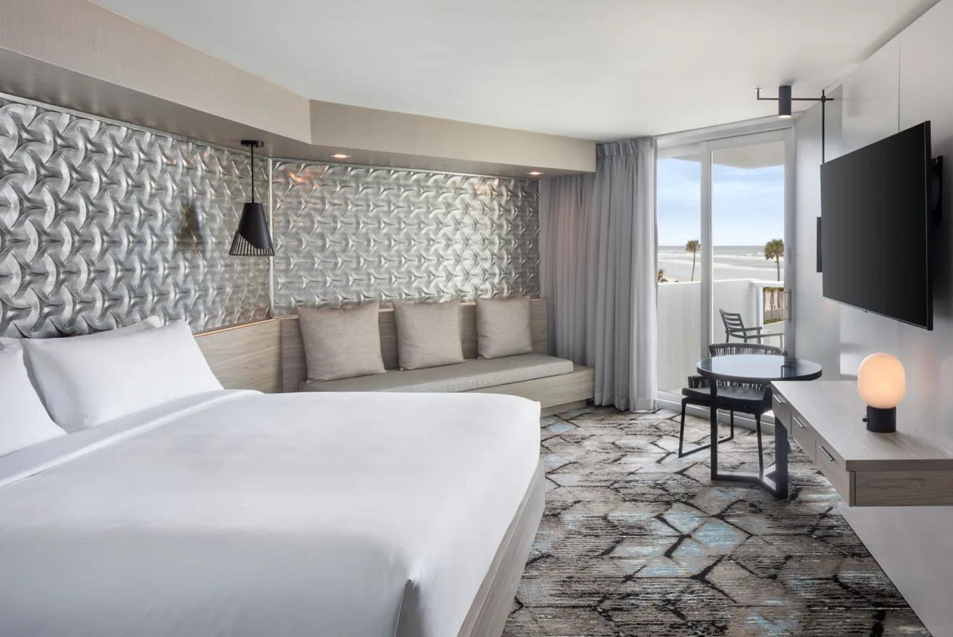 renaissance-daytona-oceanfront-hotel-80f5b5cb